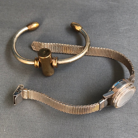 vintage bangle with gold watch - Picture 5 of 5